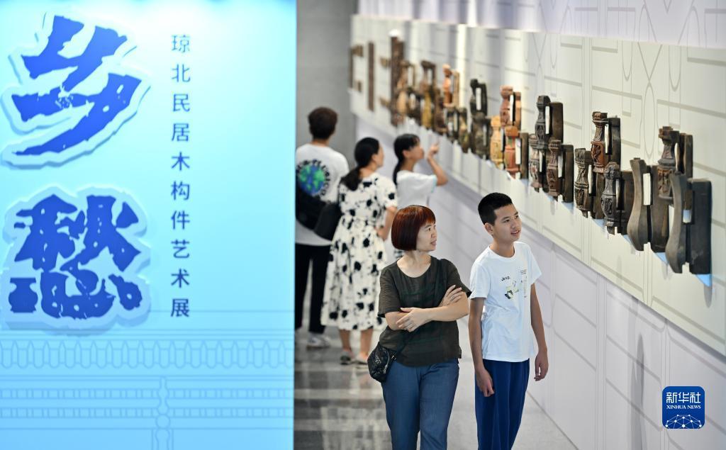 奔驰宝马游戏电玩城